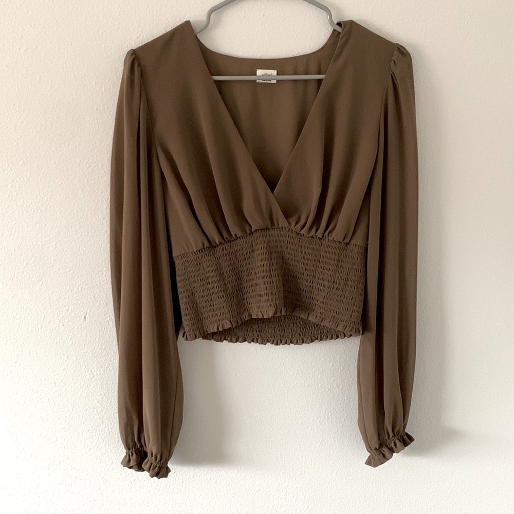 Aritzia Women’s Reign smocked blouse size M